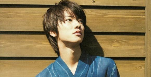 假面骑士佐藤健色龟人格_假面骑士演员本色出演_水岛宏 假面骑士 绚香